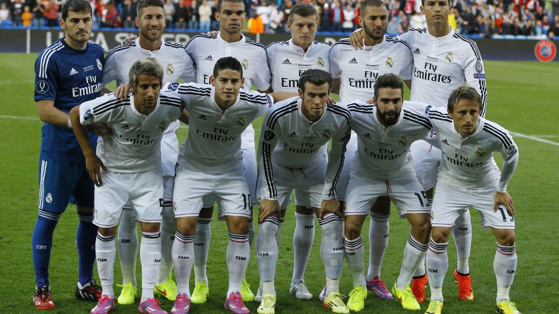 世界杯激情轰鸣：精彩瞬间不断涌现！，世界杯50大震撼瞬间